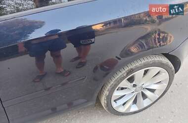 Хэтчбек Audi A3 2004 в 