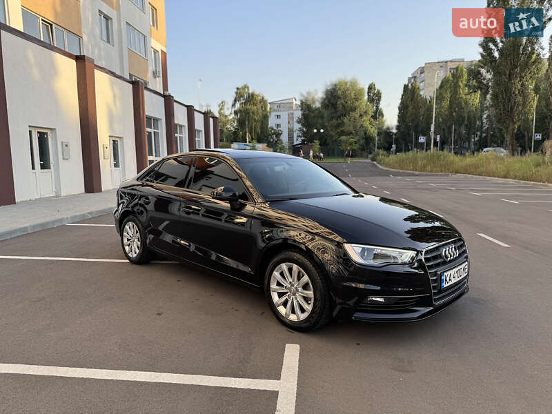 Седан Audi A3 2015 в Києві