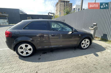 Хэтчбек Audi A3 2004 в Киеве