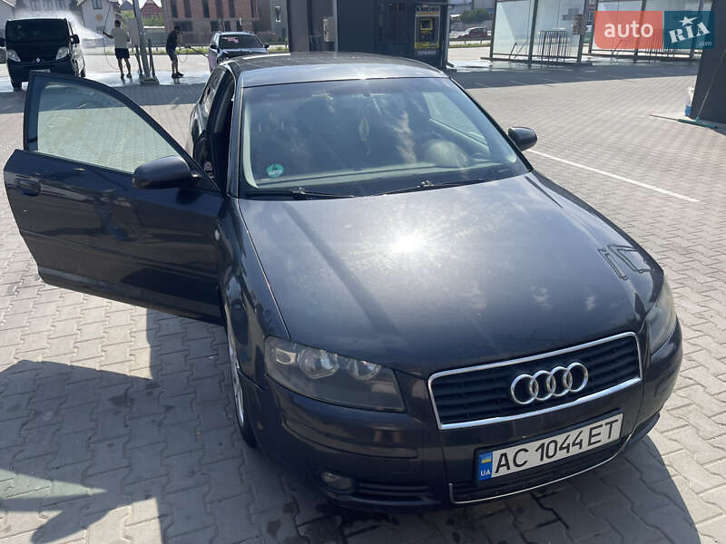 Хэтчбек Audi A3 2004 в Киеве