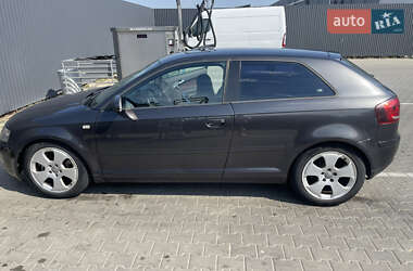 Хэтчбек Audi A3 2004 в Киеве