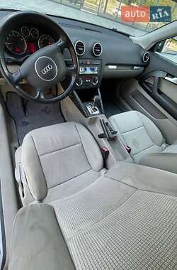 Хетчбек Audi A3 2004 в 
