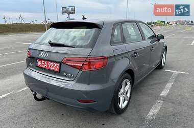 Хэтчбек Audi A3 2019 в 