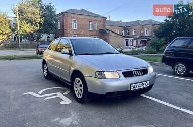 Хэтчбек Audi A3 1998 в 