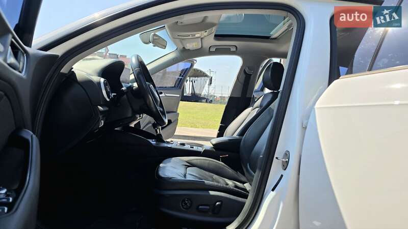 Хэтчбек Audi A3 2015 в Киеве