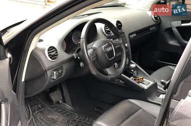 Хэтчбек Audi A3 2012 в 