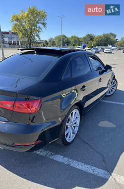 Седан Audi A3 2016 в 