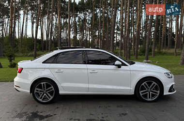 Седан Audi A3 2018 в 