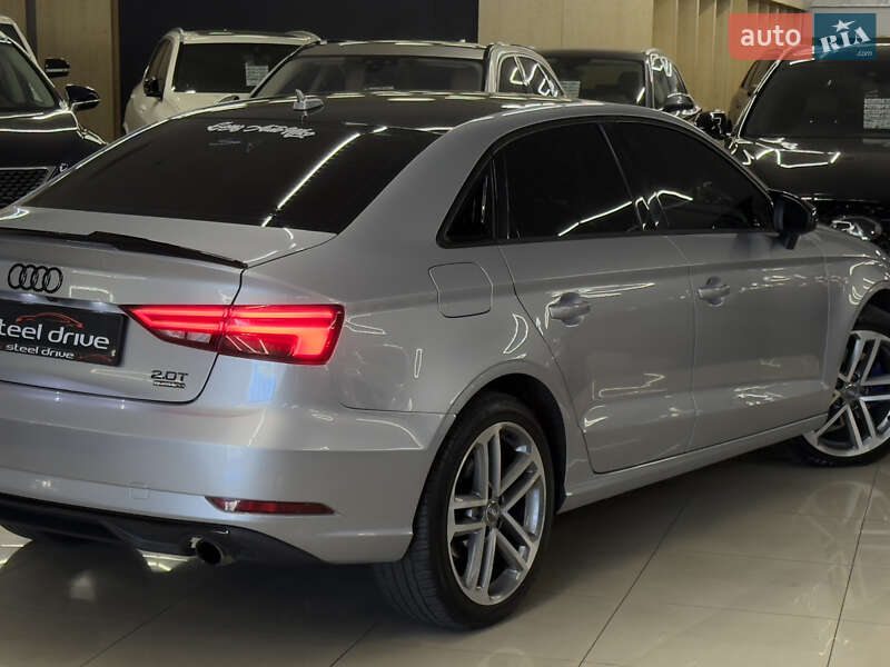 Седан Audi A3 2018 в Николаеве