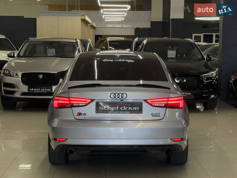 Седан Audi A3 2018 в Николаеве