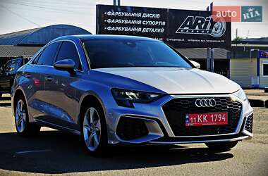 Седан Audi A3 2022 в 