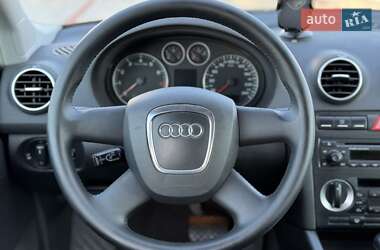 Хэтчбек Audi A3 2007 в 