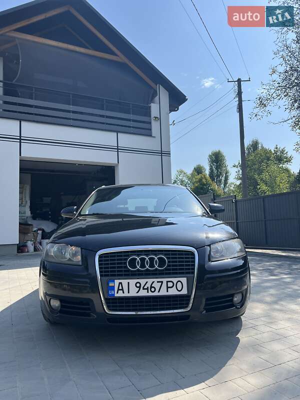Хетчбек Audi A3 2005 в 