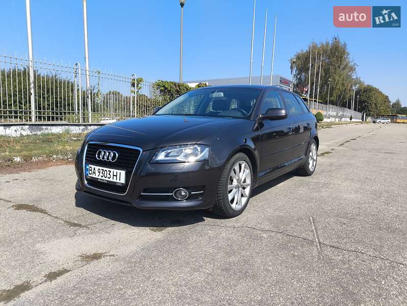 Хетчбек Audi A3 2011 в Кропивницькому