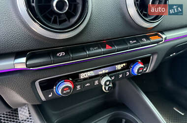 Седан Audi A3 2016 в 