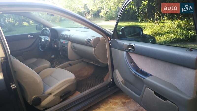 Хэтчбек Audi A3 1998 в Киеве