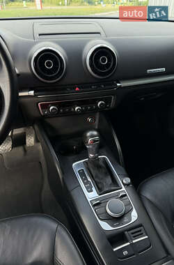 Седан Audi A3 2015 в 