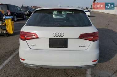 Хэтчбек Audi A3 2018 в 
