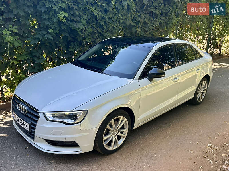Седан Audi A3 2016 в Києві