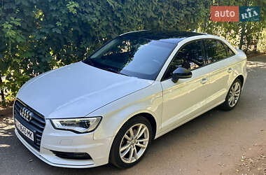 Седан Audi A3 2016 в 