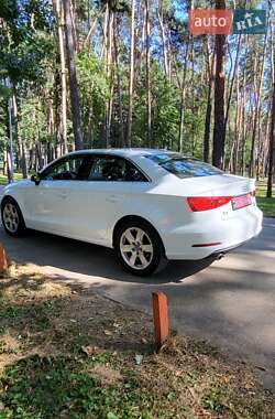 Седан Audi A3 2016 в 