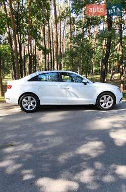 Седан Audi A3 2016 в 