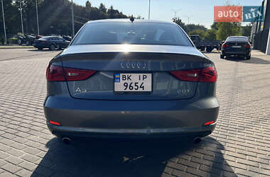 Седан Audi A3 2015 в Ровно
