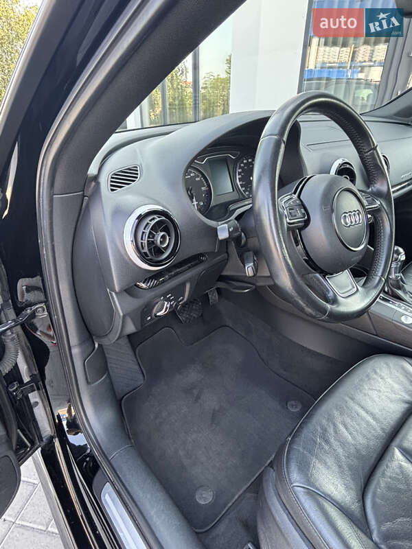 Хэтчбек Audi A3 2016 в Луцке фото 26 Хэтчбек Audi A3 2016 в Луцке