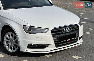 Седан Audi A3 2015 в 