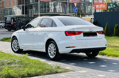 Седан Audi A3 2015 в 