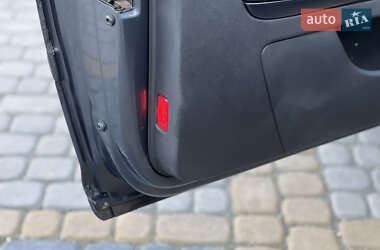 Хетчбек Audi A3 2004 в 