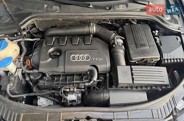 Хетчбек Audi A3 2011 в 