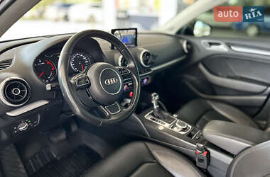Седан Audi A3 2016 в 
