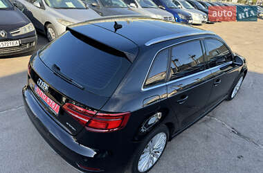 Хэтчбек Audi A3 2017 в 