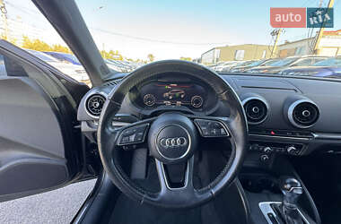 Хэтчбек Audi A3 2017 в 