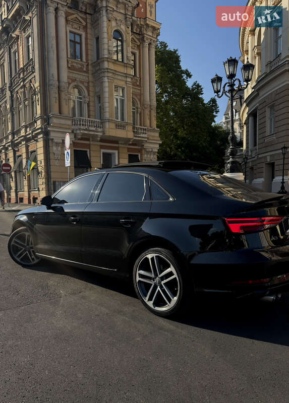 Седан Audi A3 2016 в Одесі