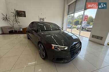 Седан Audi A3 2019 в 