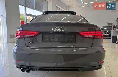 Седан Audi A3 2019 в 