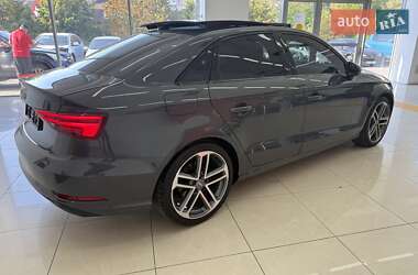 Седан Audi A3 2019 в 