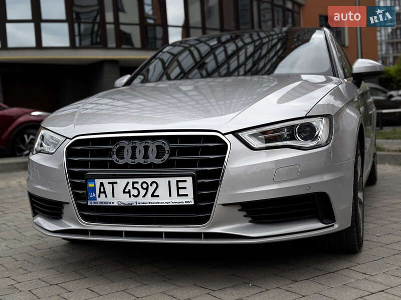 Седан Audi A3 2014 в Івано-Франківську