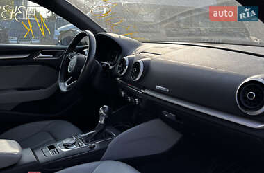 Седан Audi A3 2018 в 
