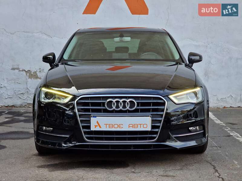 Хэтчбек Audi A3 2015 в Одессе