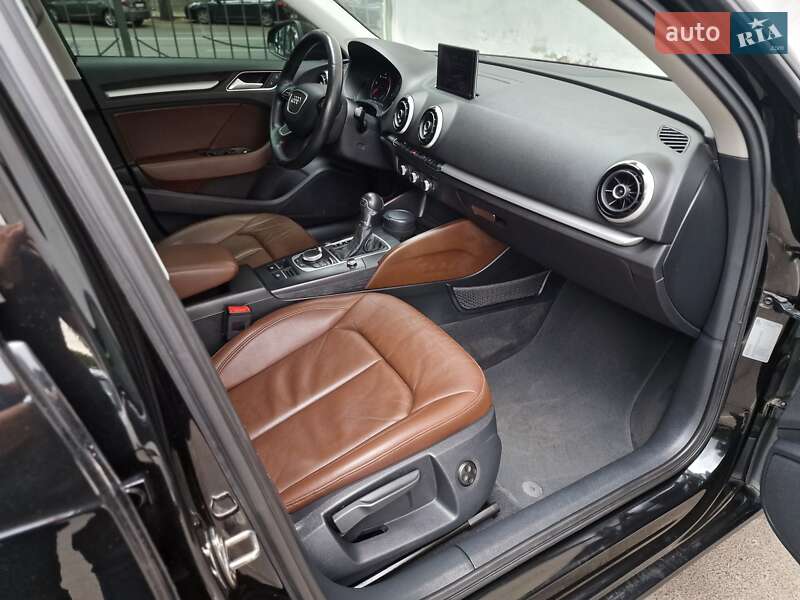 Хэтчбек Audi A3 2015 в Одессе