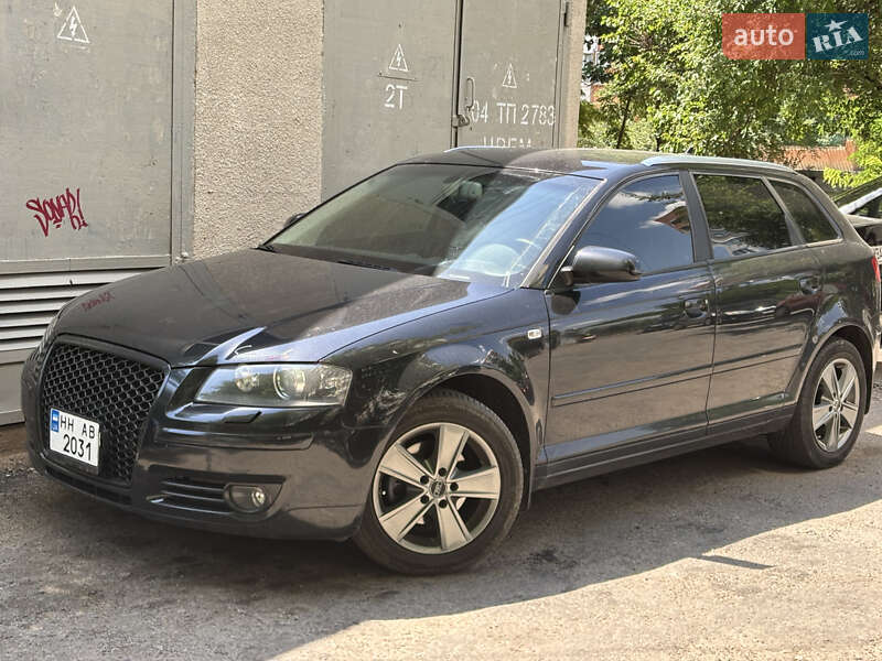 Хэтчбек Audi A3 2007 в 