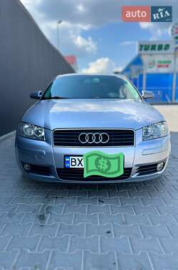 Хетчбек Audi A3 2003 в 