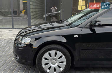 Хетчбек Audi A3 2006 в 