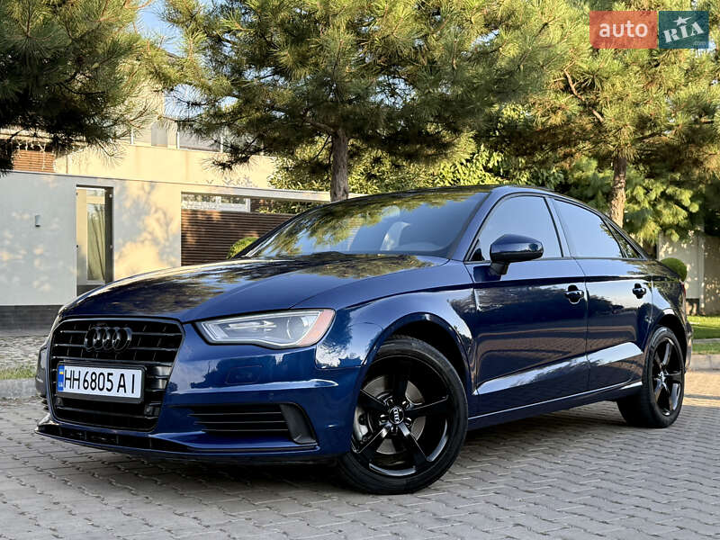 Седан Audi A3 2015 в Одессе