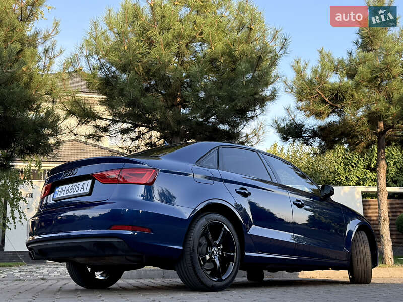 Седан Audi A3 2015 в Одессе