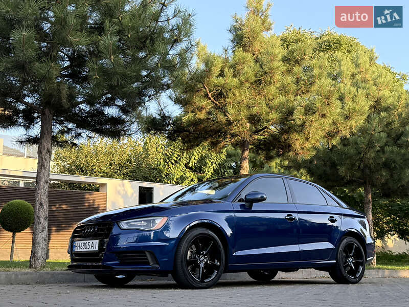Седан Audi A3 2015 в Одессе