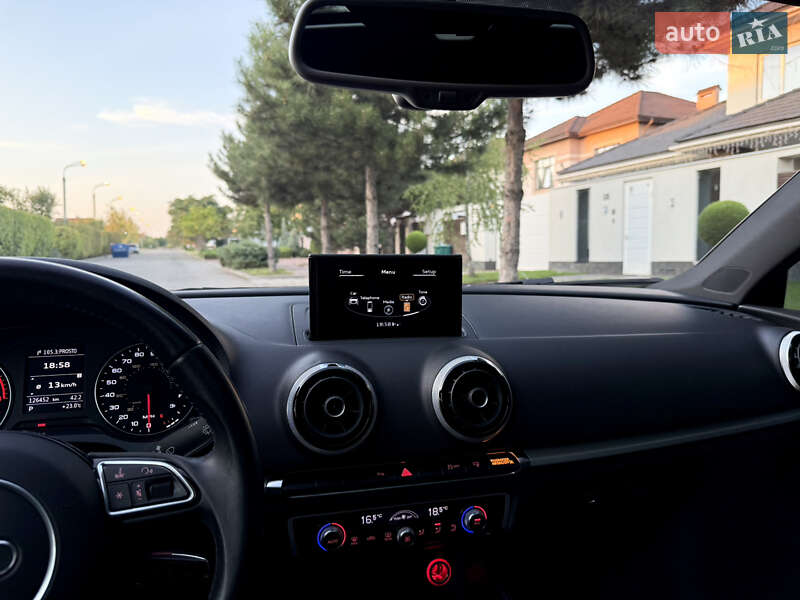 Седан Audi A3 2015 в Одессе